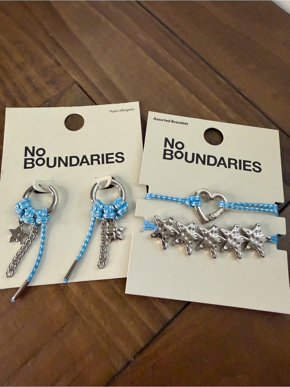 No boundaries earrings and bracelet set new blue & silver costume jewelry